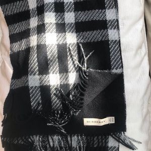 Burberry scarf